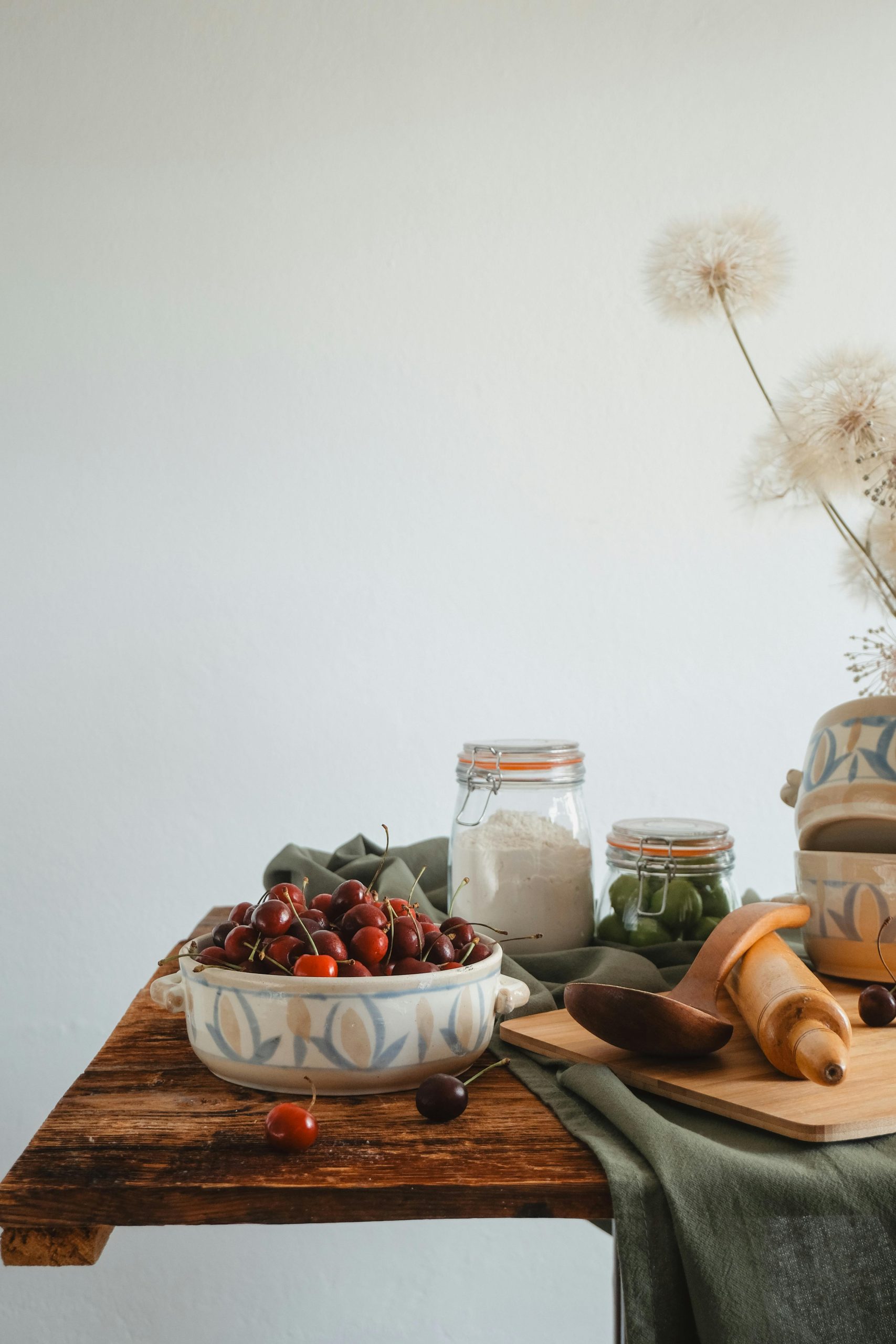 Préparation de la recette des cerises amarena à l'italienne