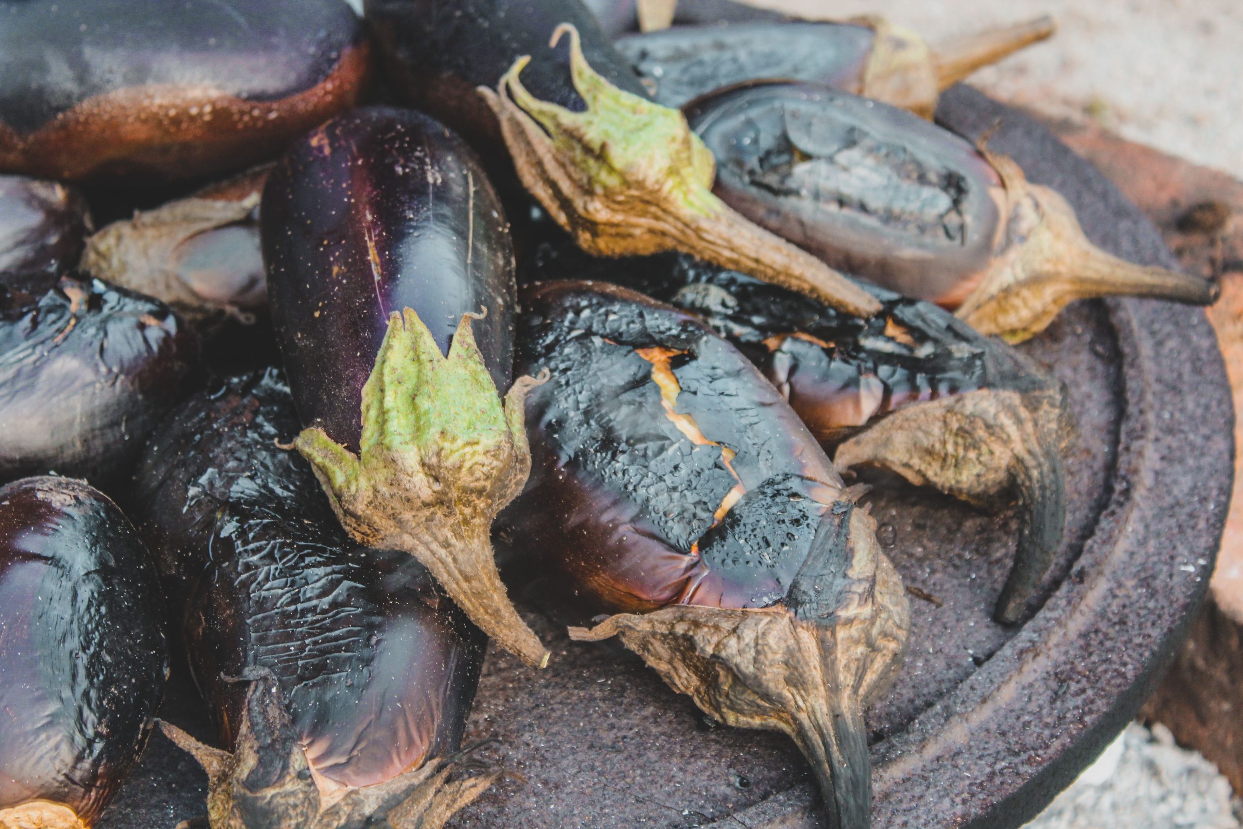 Aubergines rôties au four avec assaisonnement