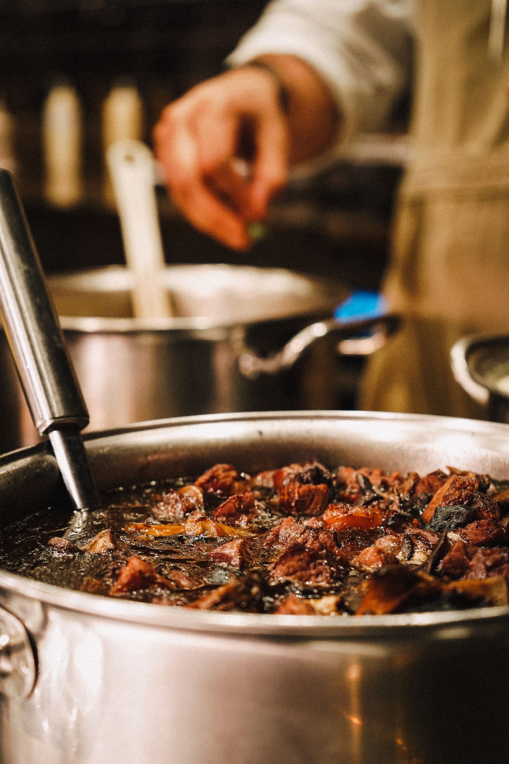 Étapes de préparation de l'axoa de veau